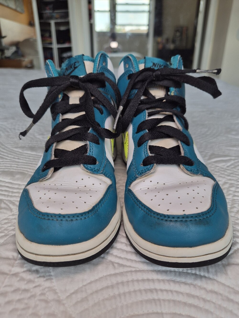 VGUC Nike Dunk High Sneakers Bright Spruce Volt colorway Youth Boys 1.5 - Picture 10 of 13
